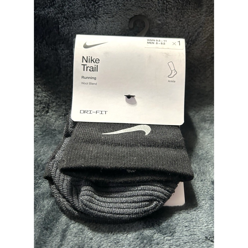 Nike Trail Running Men's 8-9.5/Women's 9.5-11 Black Ankle Running Socks (SC1)